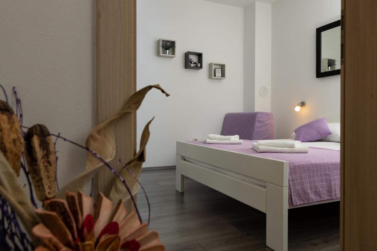 Apartments Greta & Ivona Пула Екстериор снимка