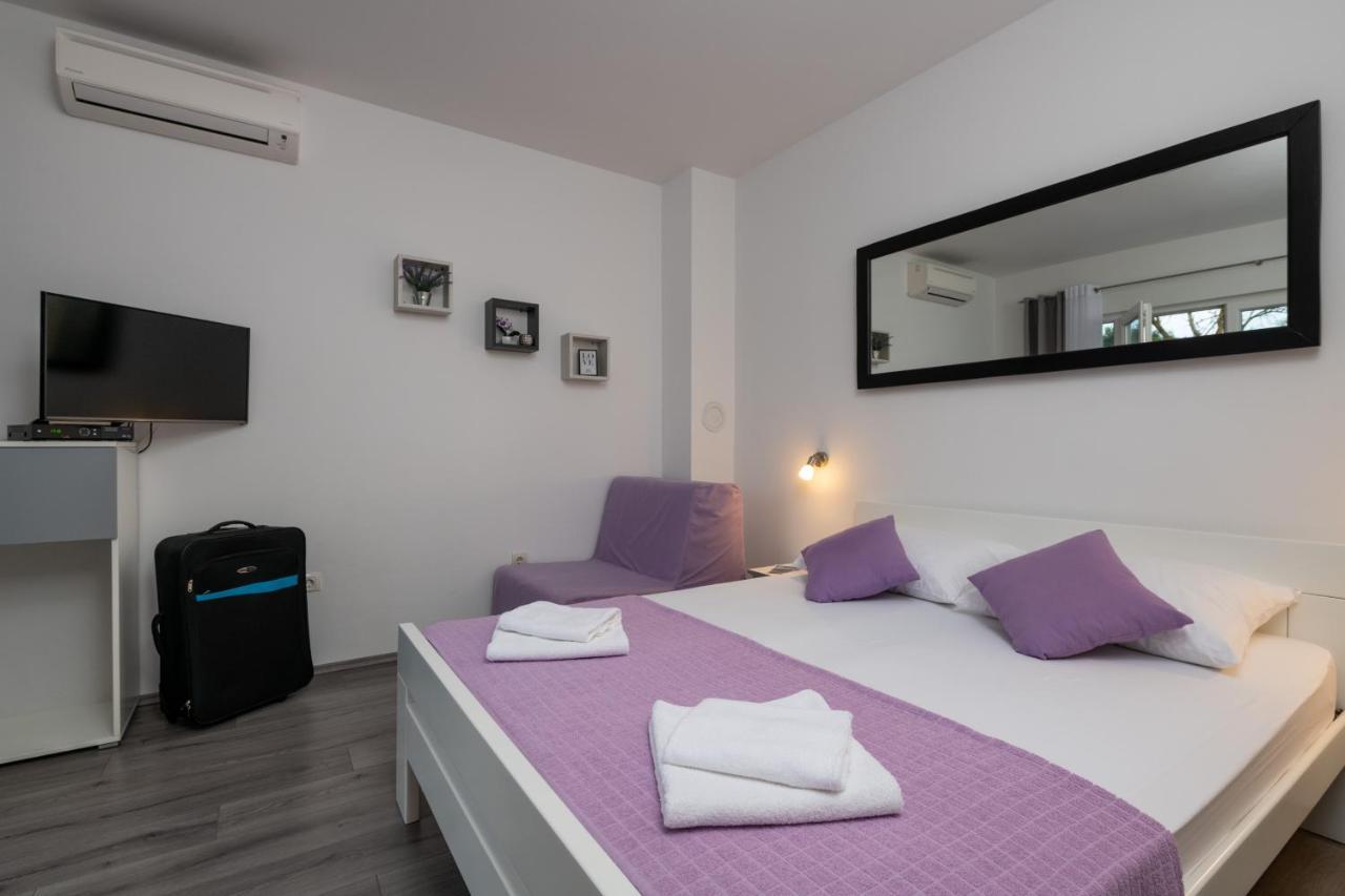 Apartments Greta & Ivona Пула Екстериор снимка