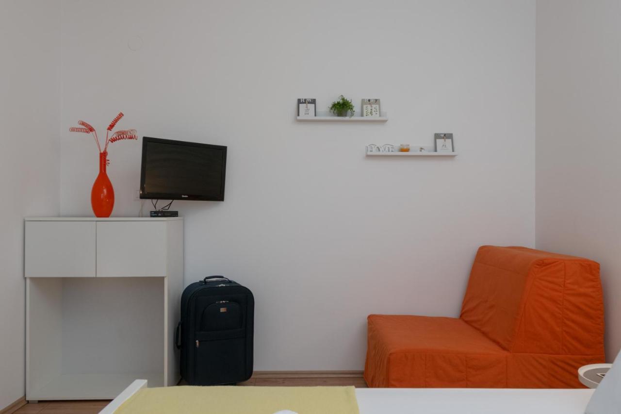 Apartments Greta & Ivona Пула Екстериор снимка