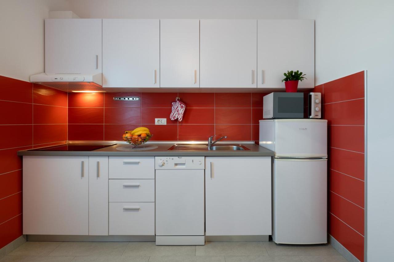 Apartments Greta & Ivona Пула Екстериор снимка