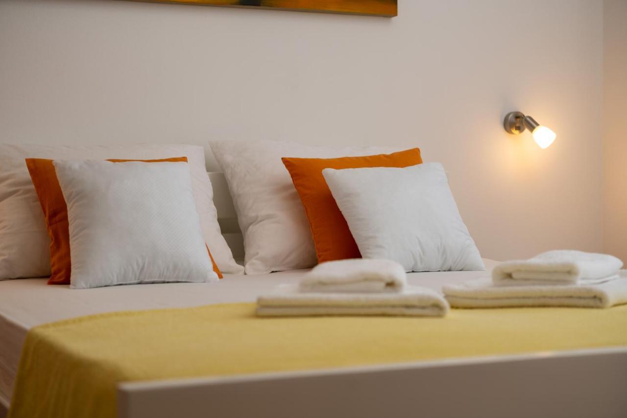Apartments Greta & Ivona Пула Екстериор снимка