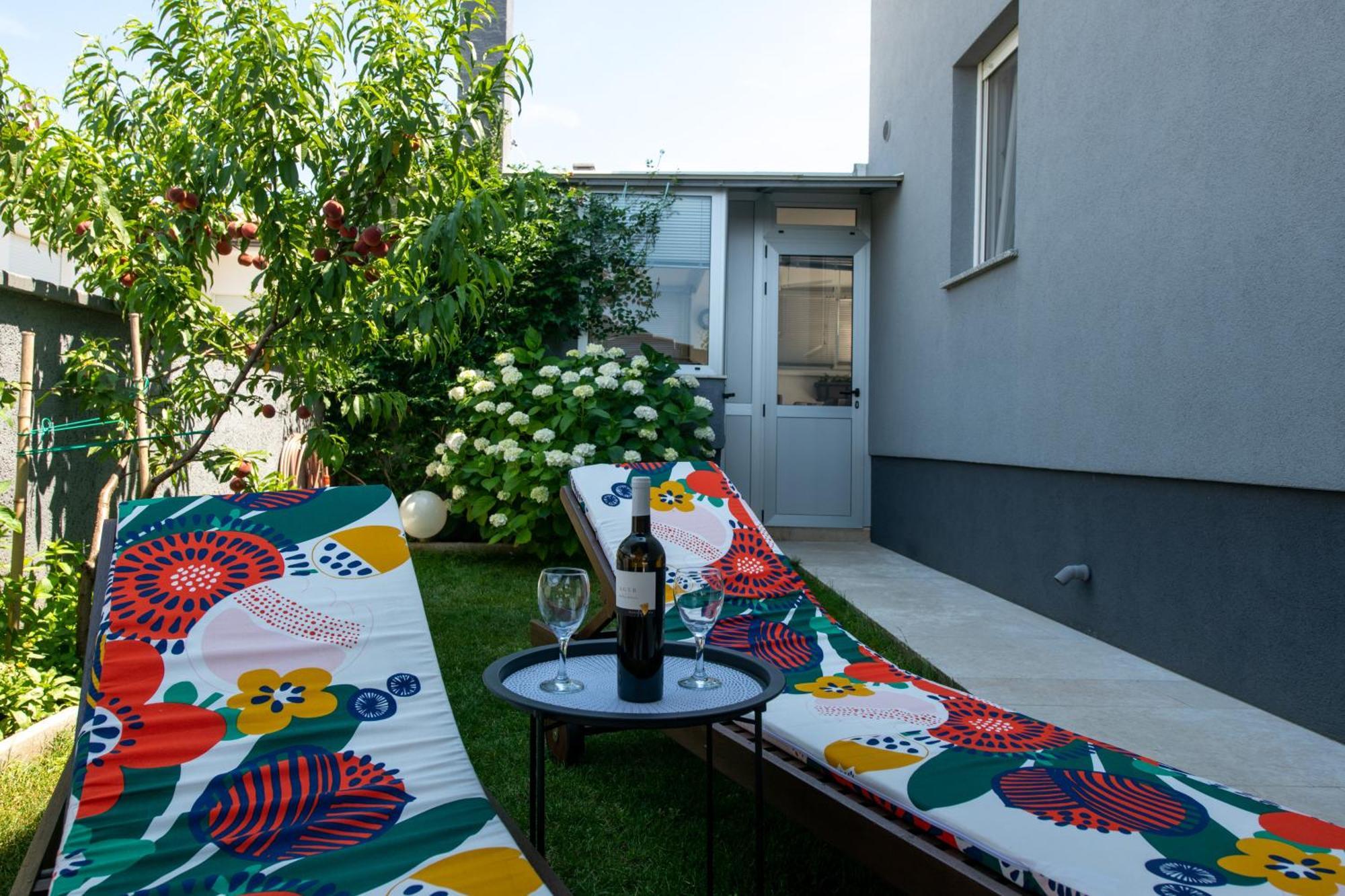 Apartments Greta & Ivona Пула Екстериор снимка